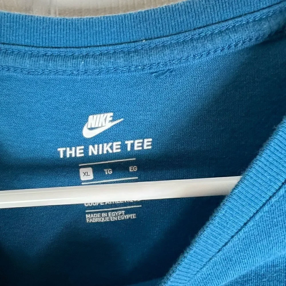 Nike Boys Athletic Cut Shirt Size XL